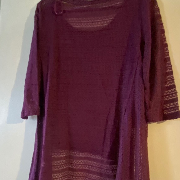 New York & Company hi-low  Top/large - Picture 6 of 9